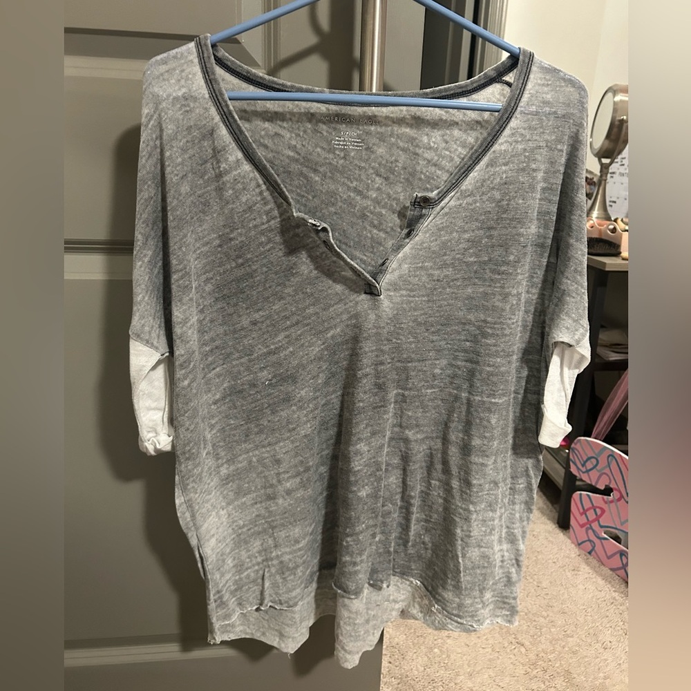 American Eagle Outfitters Gray Boxy 3/4 Sleeve Blouse